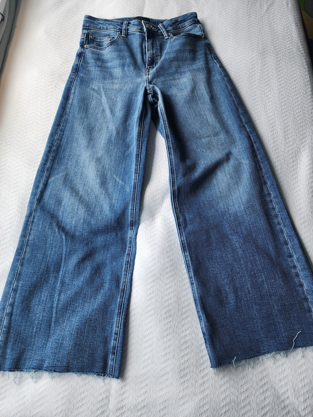 NWOT Quince Wide-Leg Flare Jeans in Blue Wash